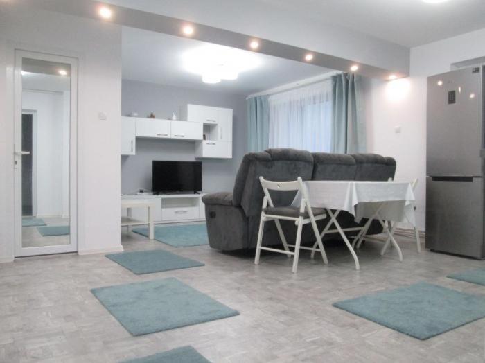 Apartament Sarra Targoviste Exteriér fotografie